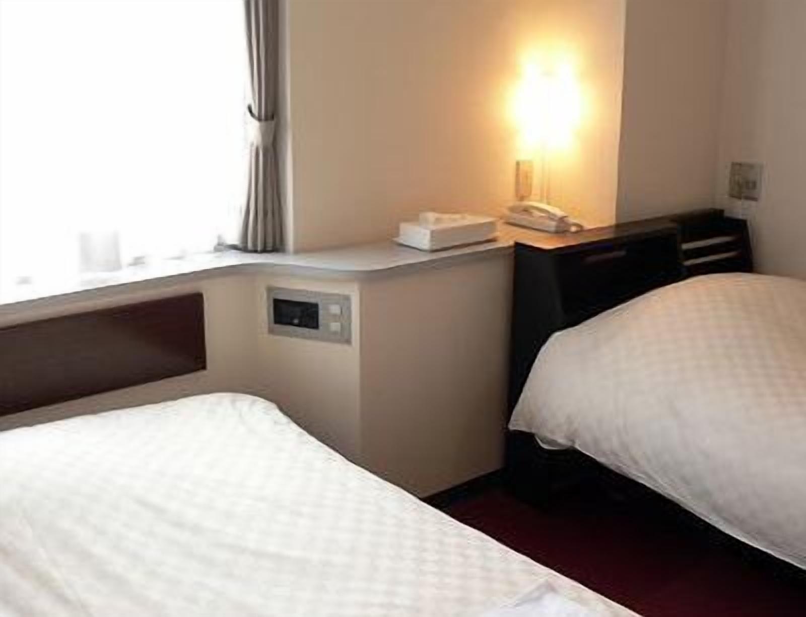Hotel Livemax Budget Iyo Mishima Shikokuchuo Bagian luar foto