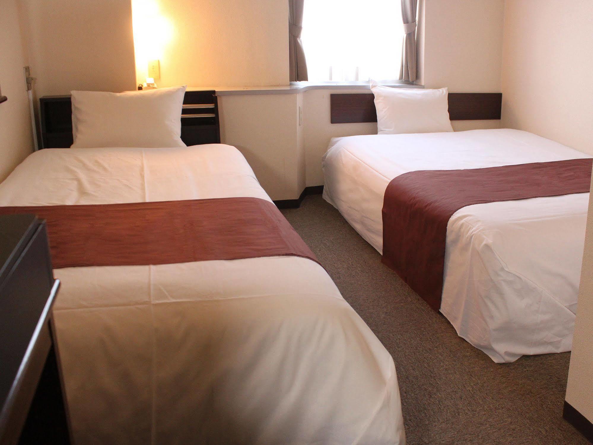 Hotel Livemax Budget Iyo Mishima Shikokuchuo Bagian luar foto