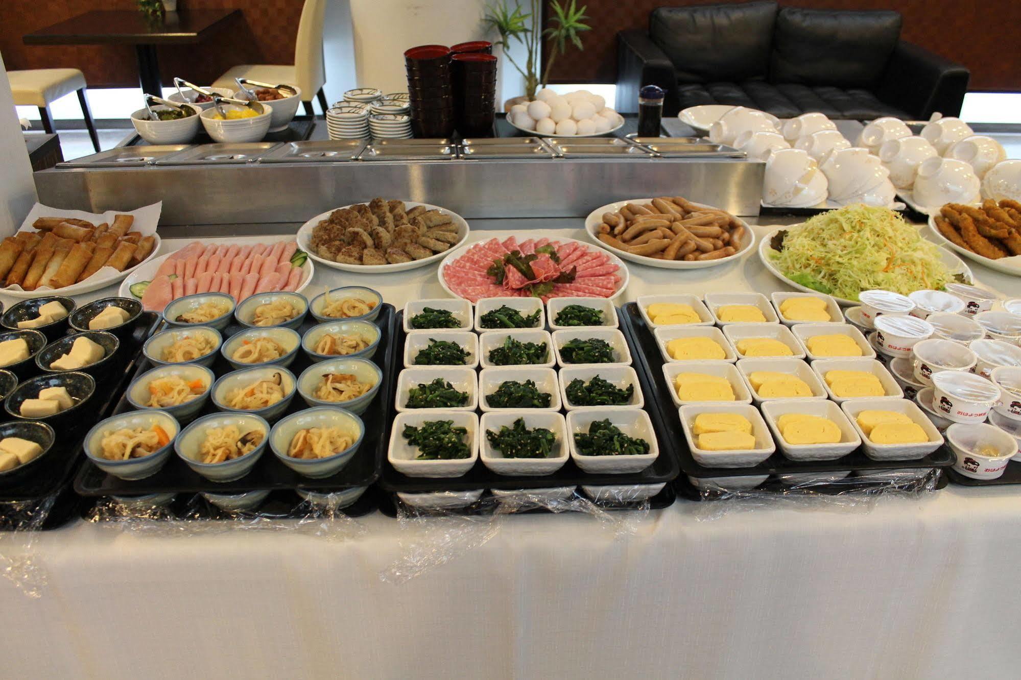 Hotel Livemax Budget Iyo Mishima Shikokuchuo Bagian luar foto