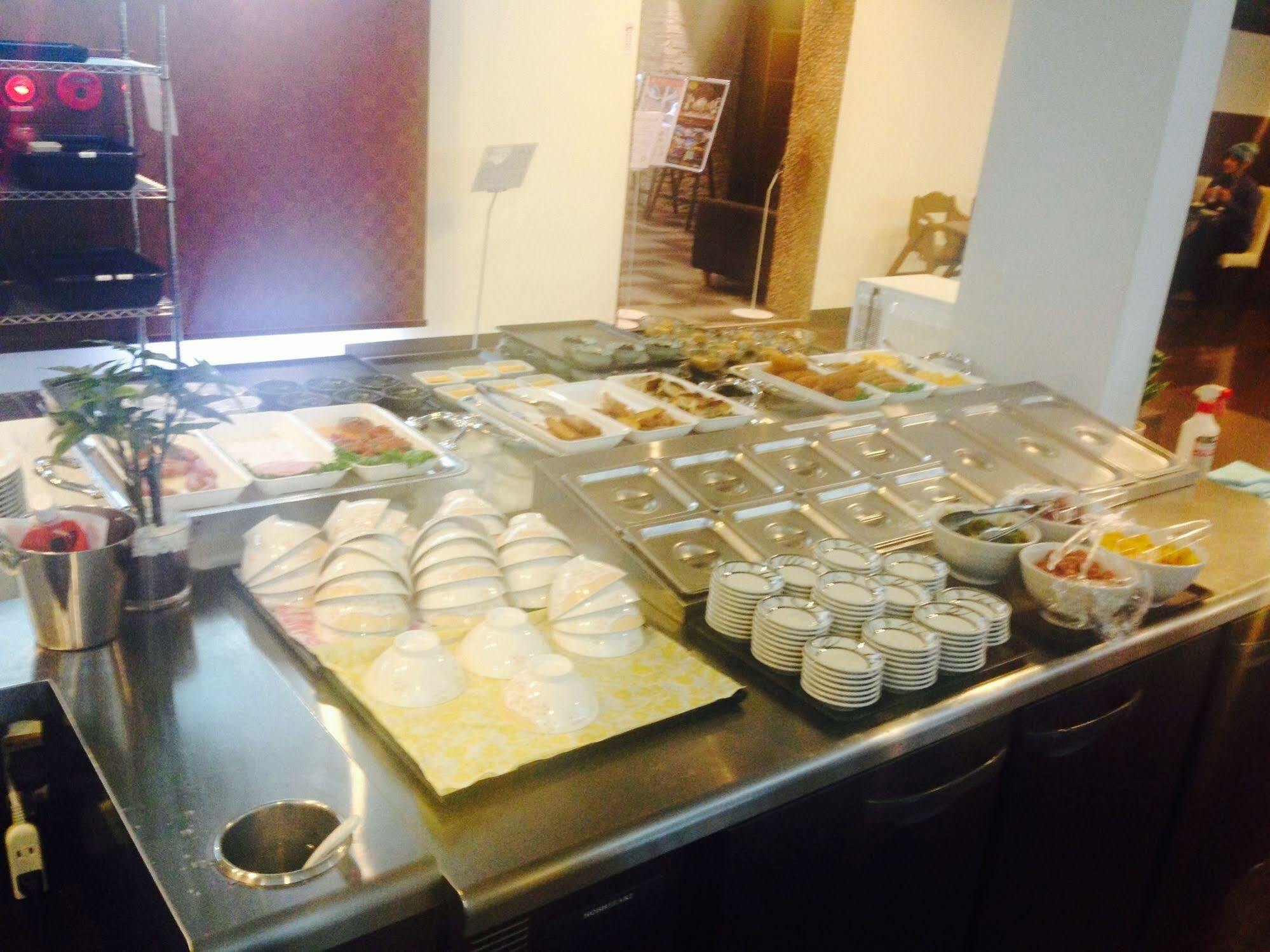 Hotel Livemax Budget Iyo Mishima Shikokuchuo Bagian luar foto